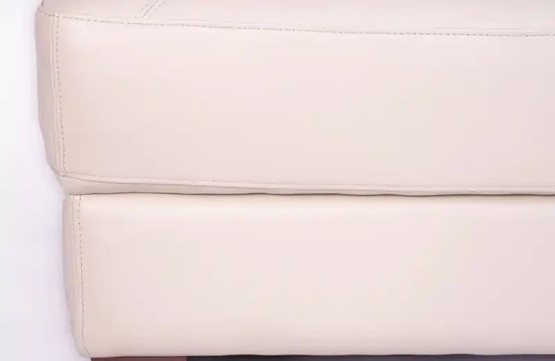 44 Cuir véritable avec surpiqûres à motif losanges et pieds en bois – Vert écume de mer